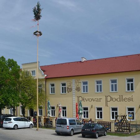 Penzion Pivovar Podlesi Hotel Pribram Exterior photo