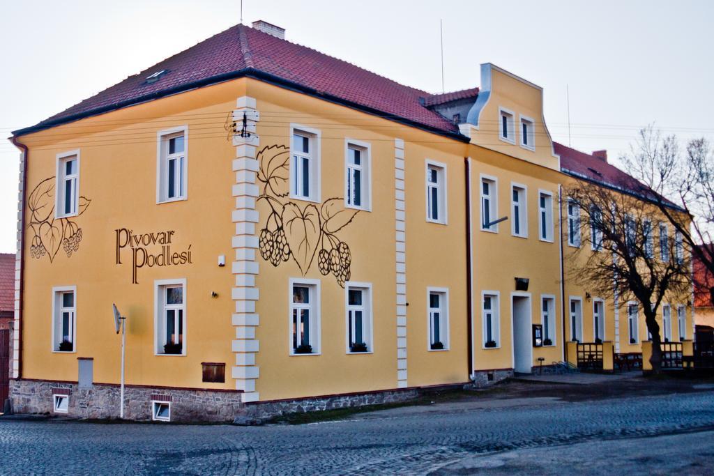 Penzion Pivovar Podlesi Hotel Pribram Exterior photo